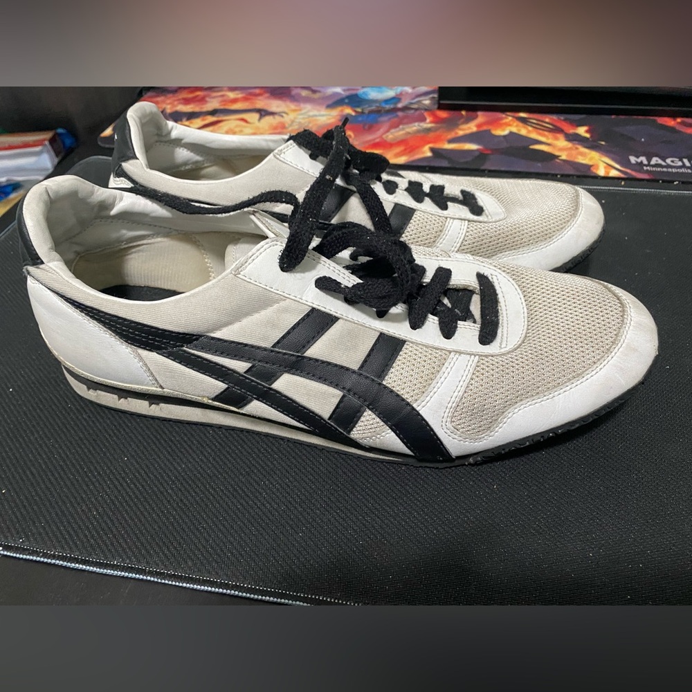 Onitsuka Tiger by Asics Men’s White & Black Mexico 66 Sneakers